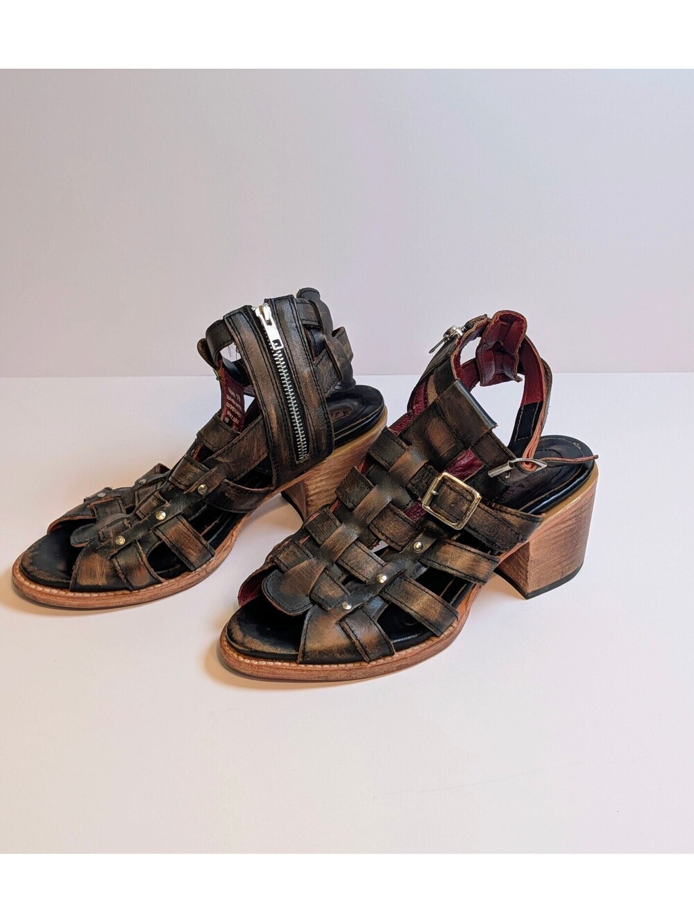 Freebird by Steven Gladiator Sandals Size 10 Brown and Black - Picture 2 of 7